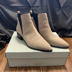 Ankle booties